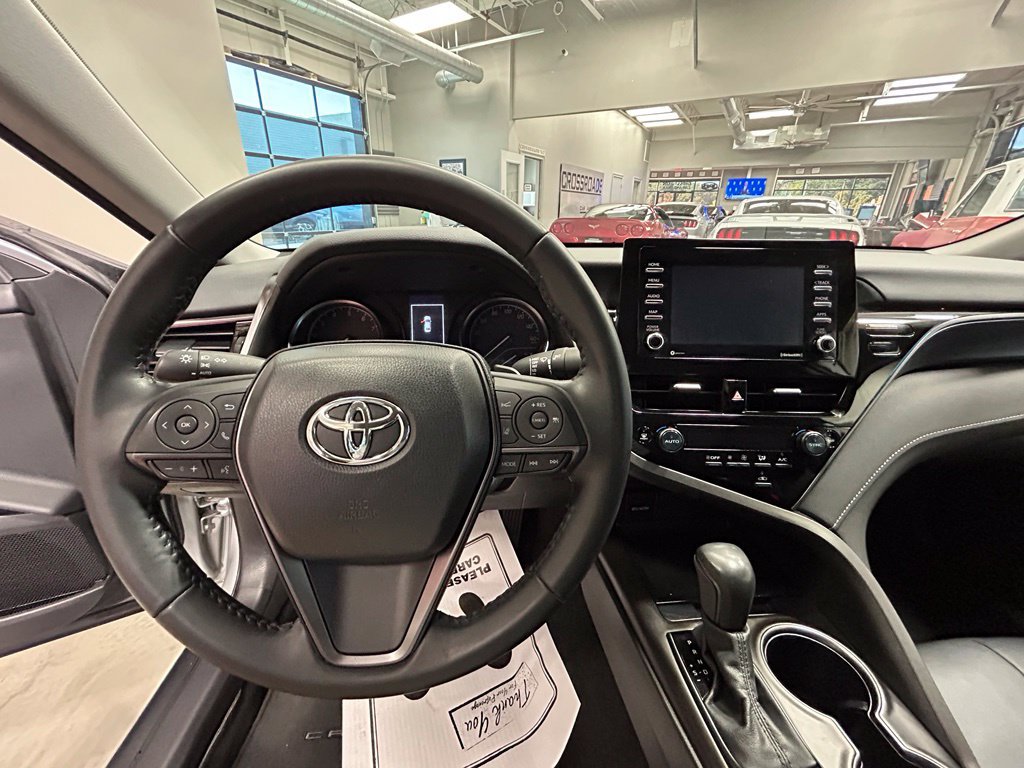 Used 2024 Toyota Camry SE FWD image 9