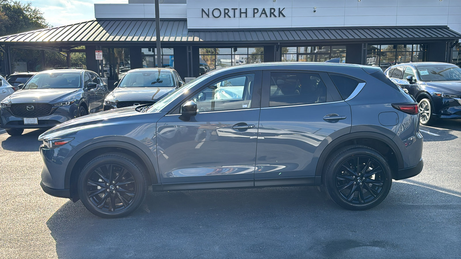 Certified 2024 MAZDA CX-5 Carbon Edition image 5
