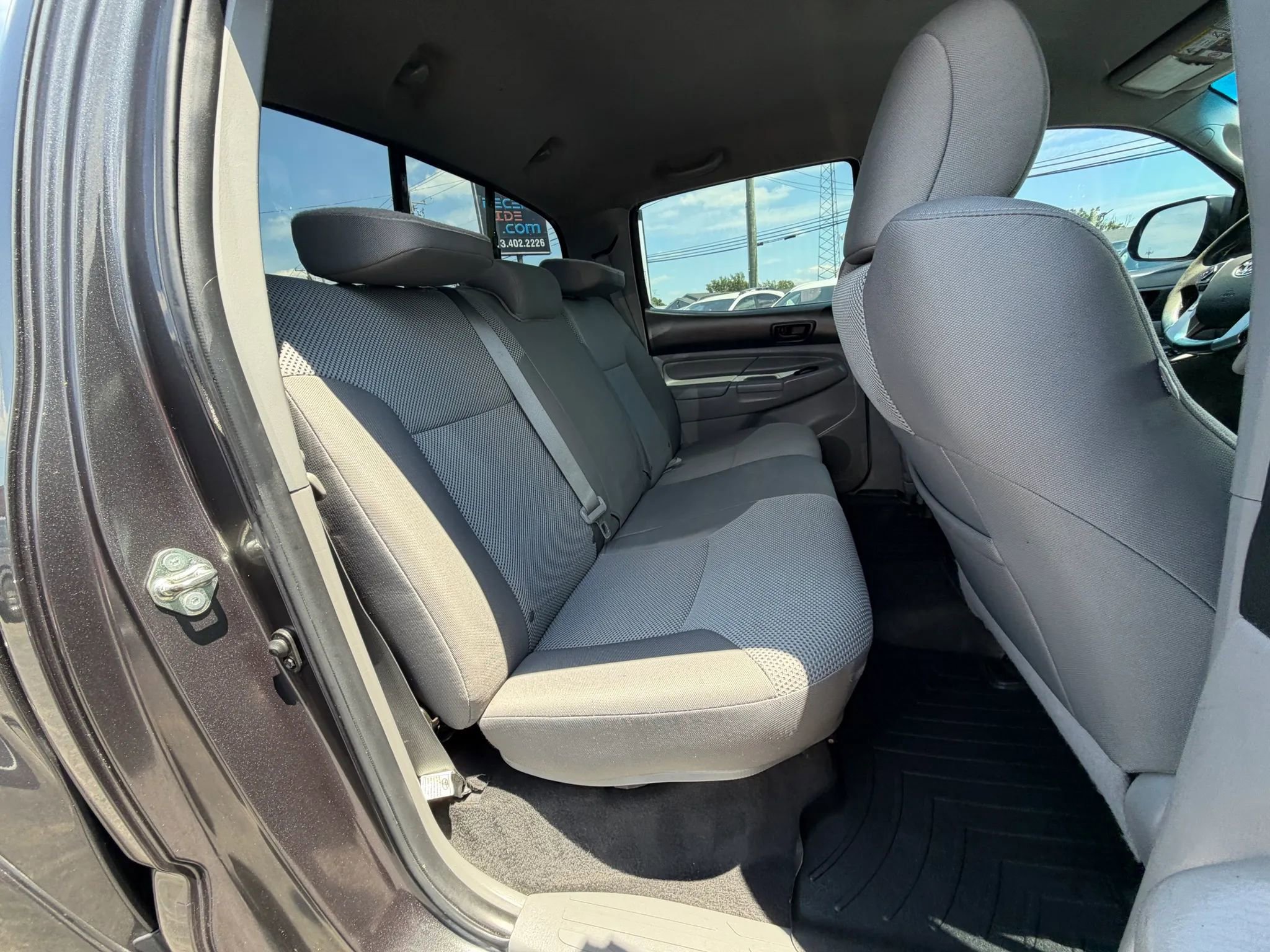 Used 2015 Toyota Tacoma 4x4 Double Cab w/ TRD Sport Package image 13