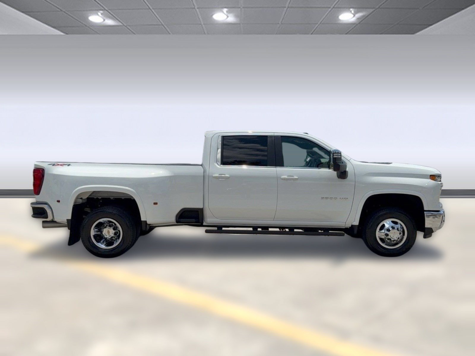 Used 2026 Chevrolet Silverado 3500 LT w/ Safety Package AWD/4WD image 8