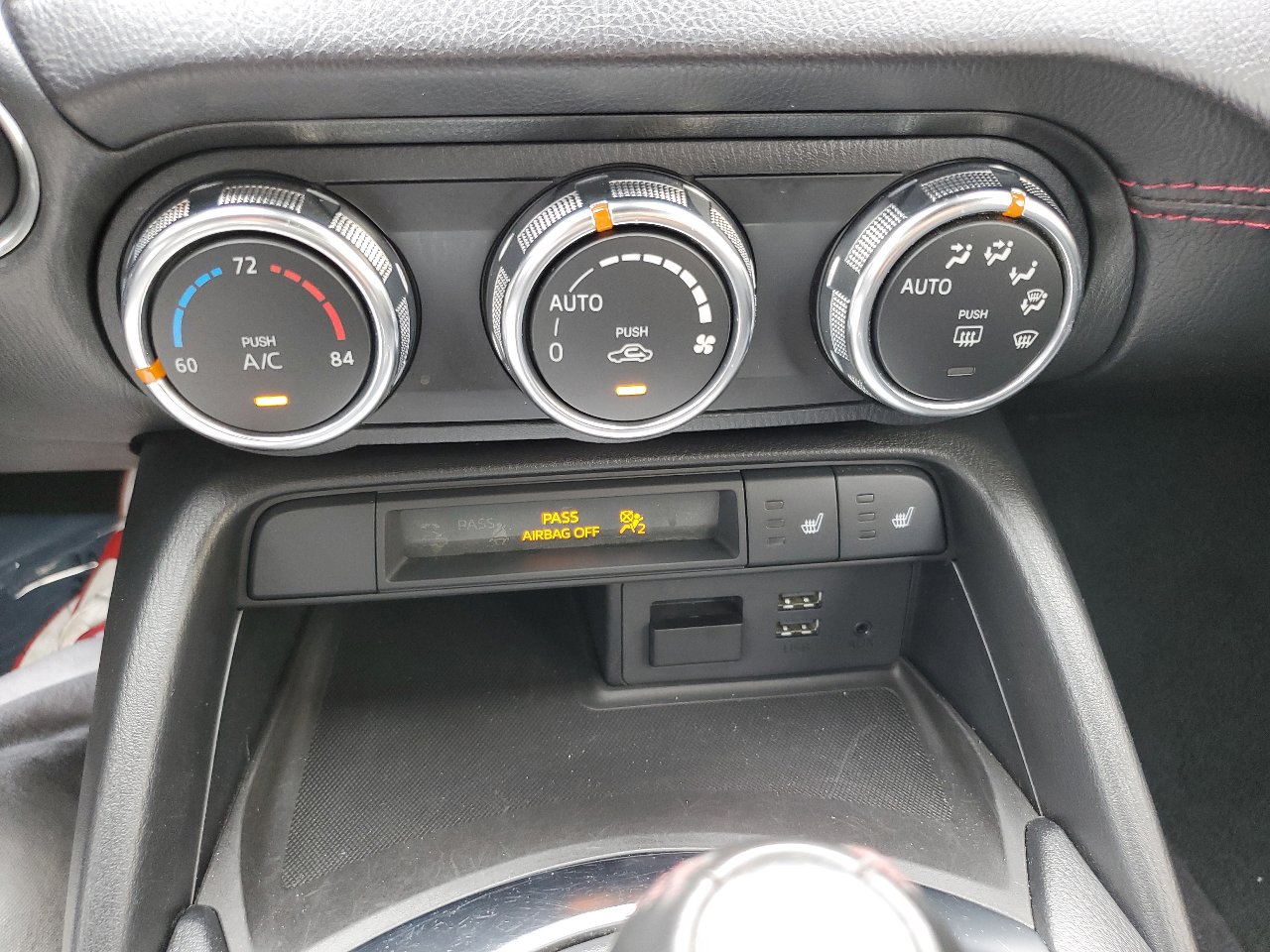 Used 2016 MAZDA MX-5 Miata Grand Touring image 23