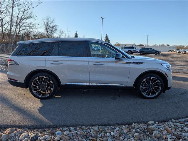 Certified 2023 Lincoln Aviator Reserve w/ Equipment Group 201A RWD image 6