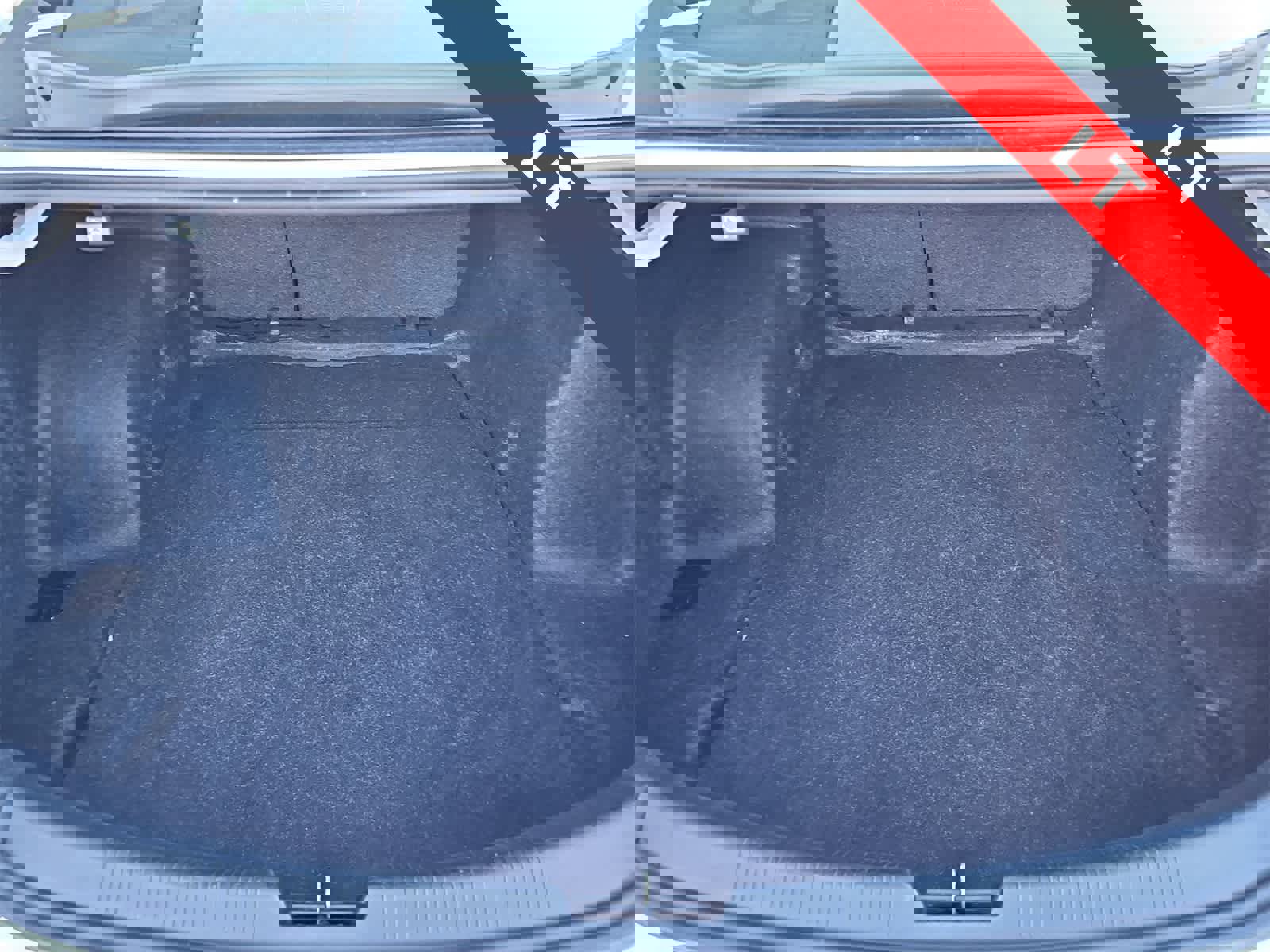 Used 2024 Chevrolet Malibu LT image 23