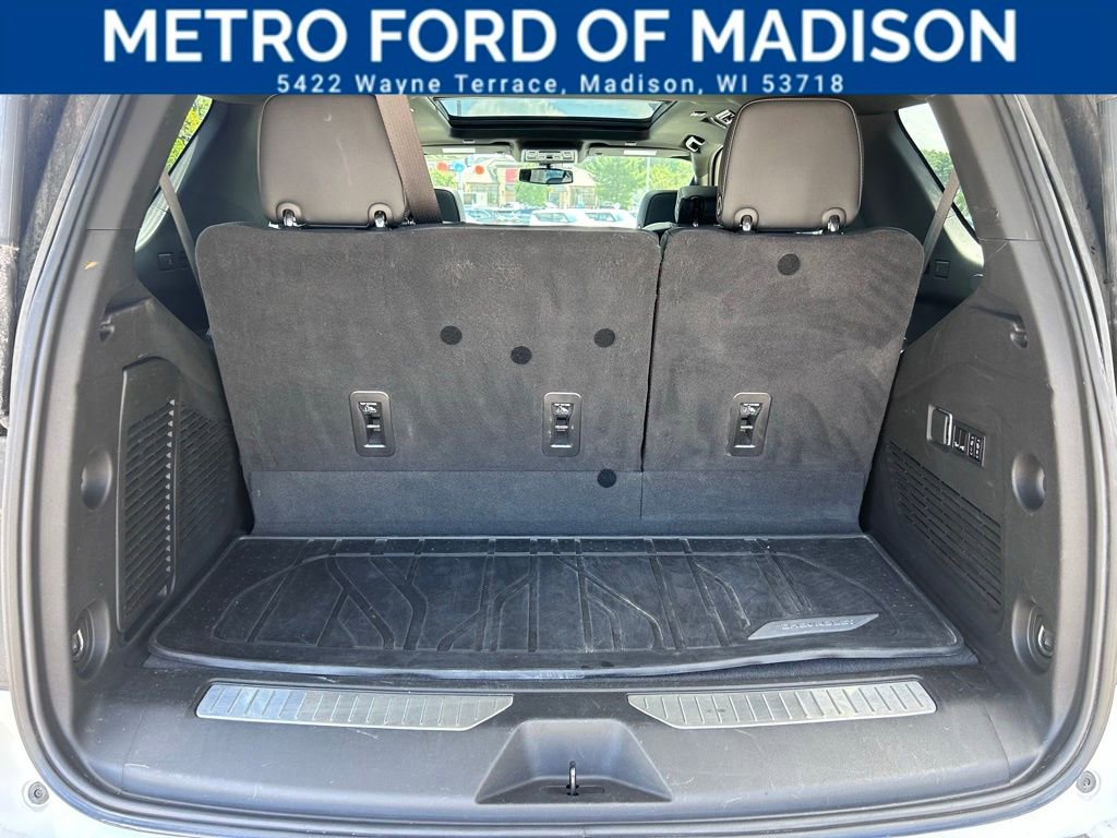 Used 2022 Chevrolet Tahoe RST w/ Luxury Package image 35