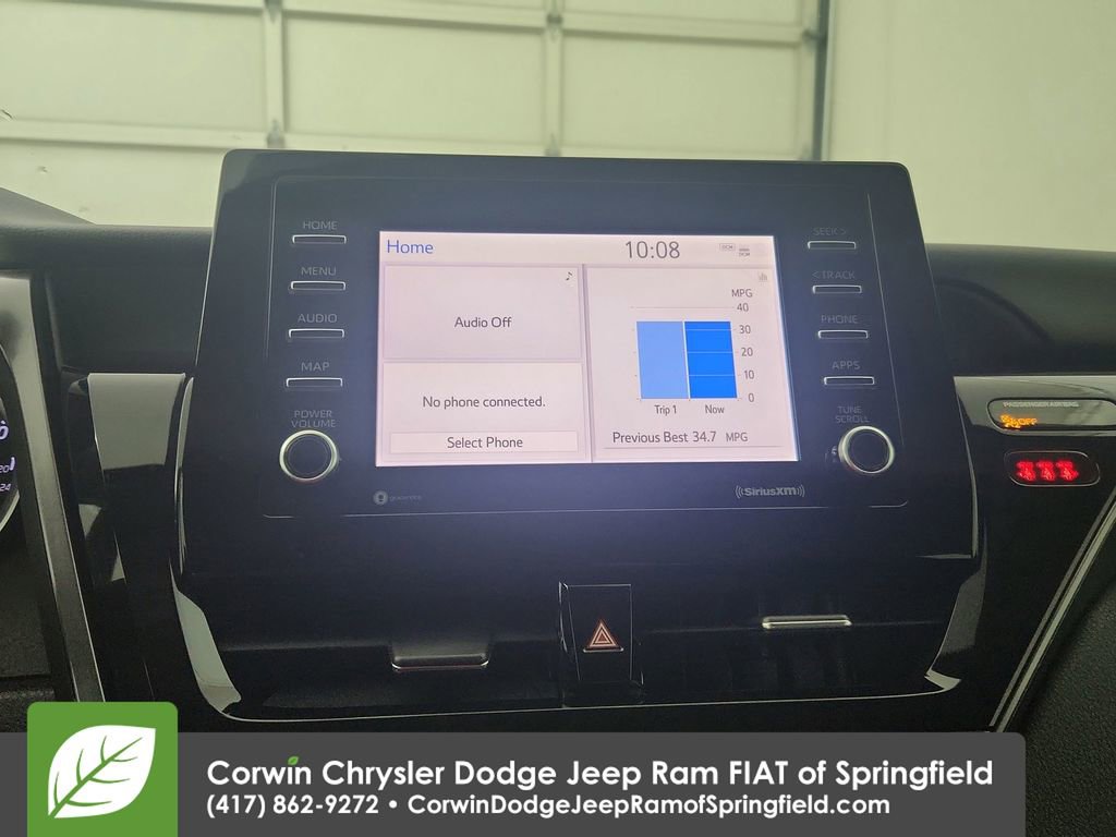 Used 2021 Toyota Camry LE image 24