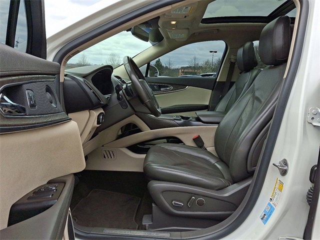 Used 2020 Lincoln Nautilus Reserve image 13