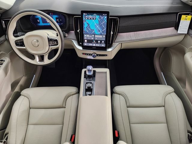 New 2026 Volvo XC90 B6 Ultra w/ Protection Package image 4