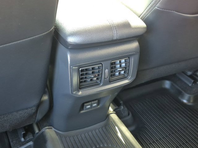 Used 2023 Toyota RAV4 XLE Premium AWD/4WD image 15
