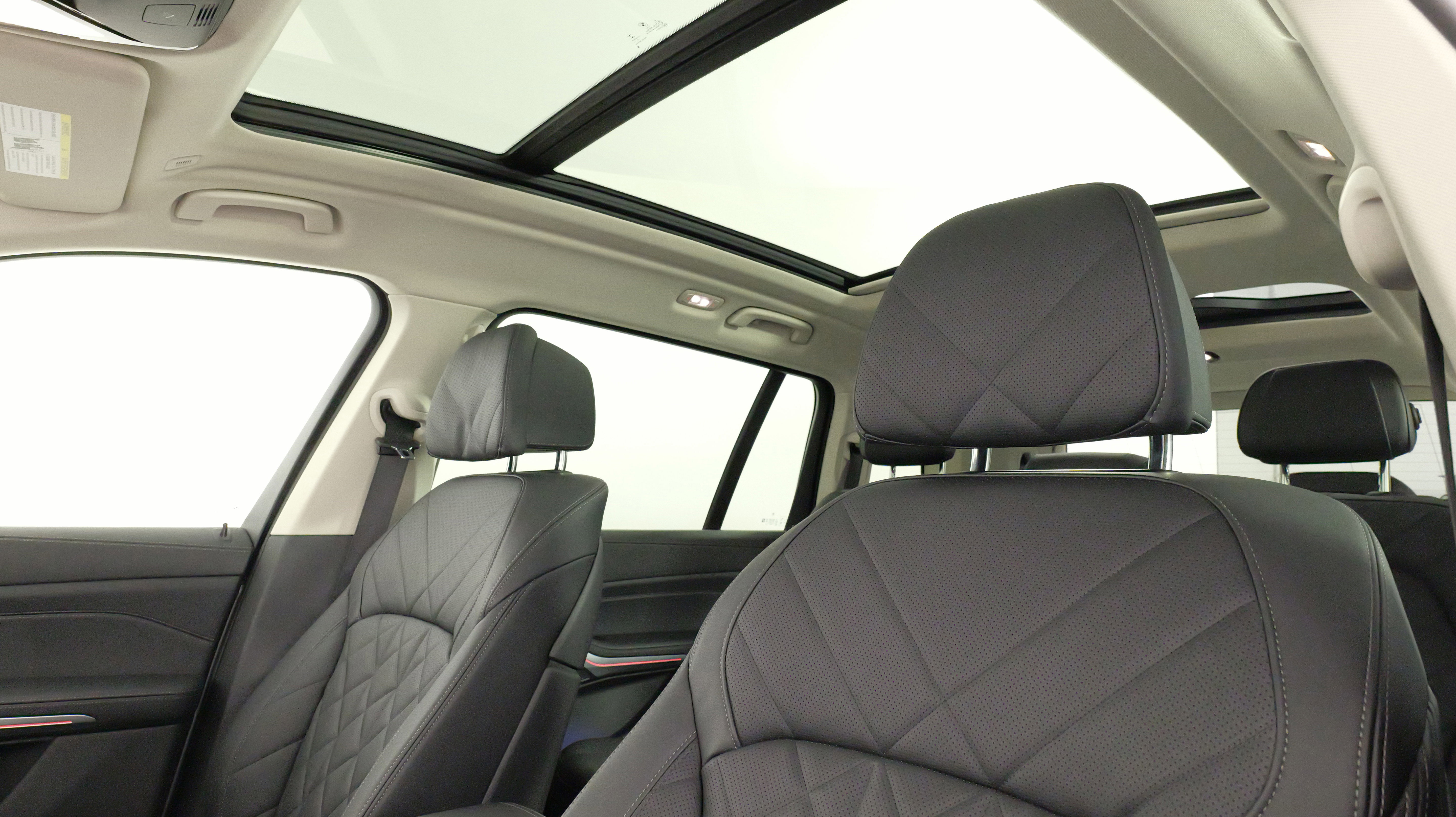 Used 2023 BMW X7 xDrive40i image 34