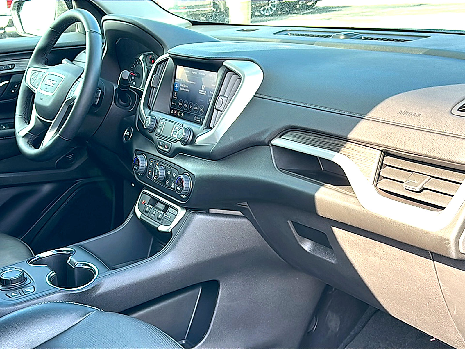 Used 2024 GMC Terrain SLT w/ Elevation Edition AWD/4WD image 22