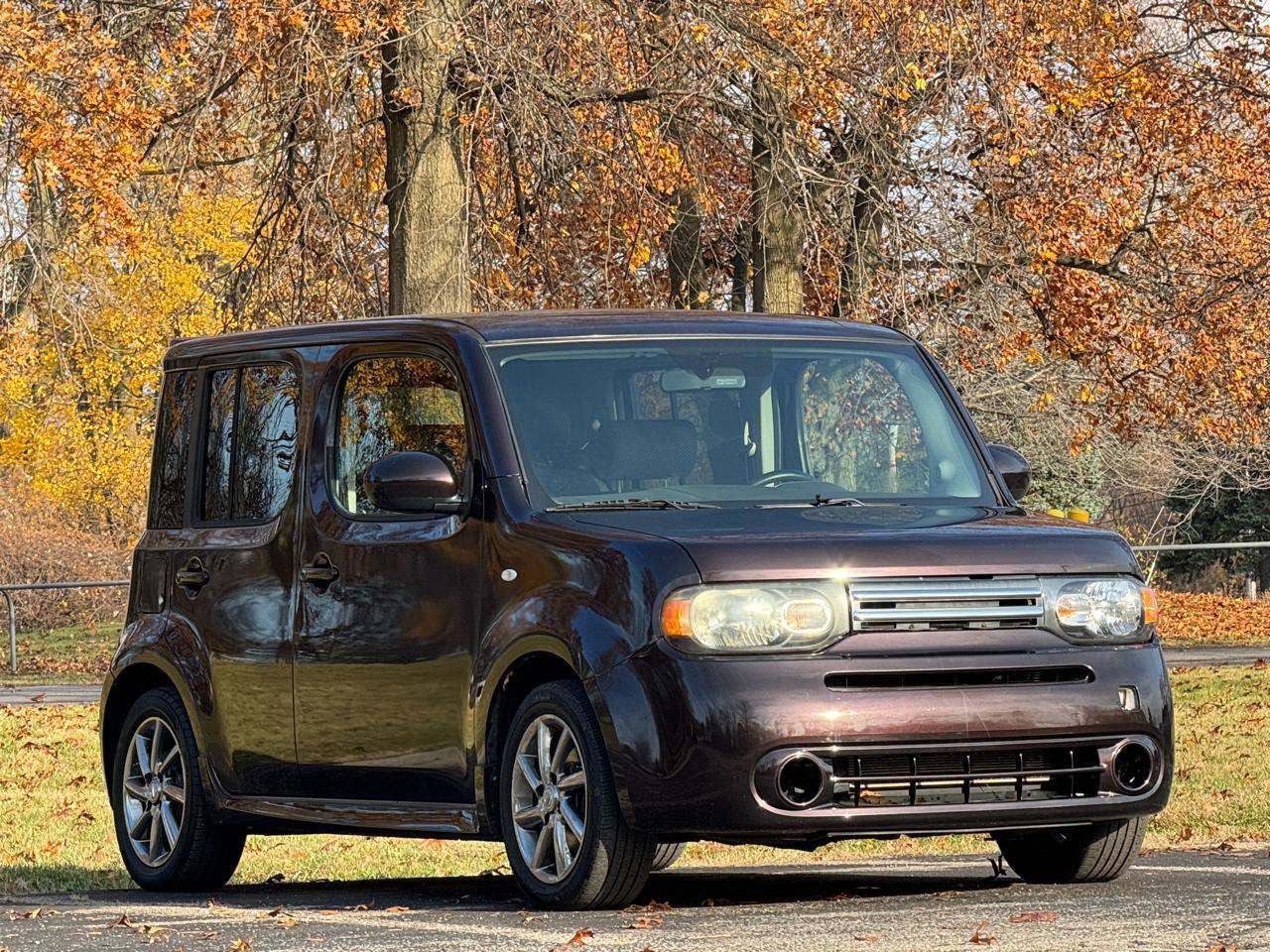 Used 2010 Nissan Cube 1.8 S Krom Edition w/ Interior Designer Pkg FWD image 3