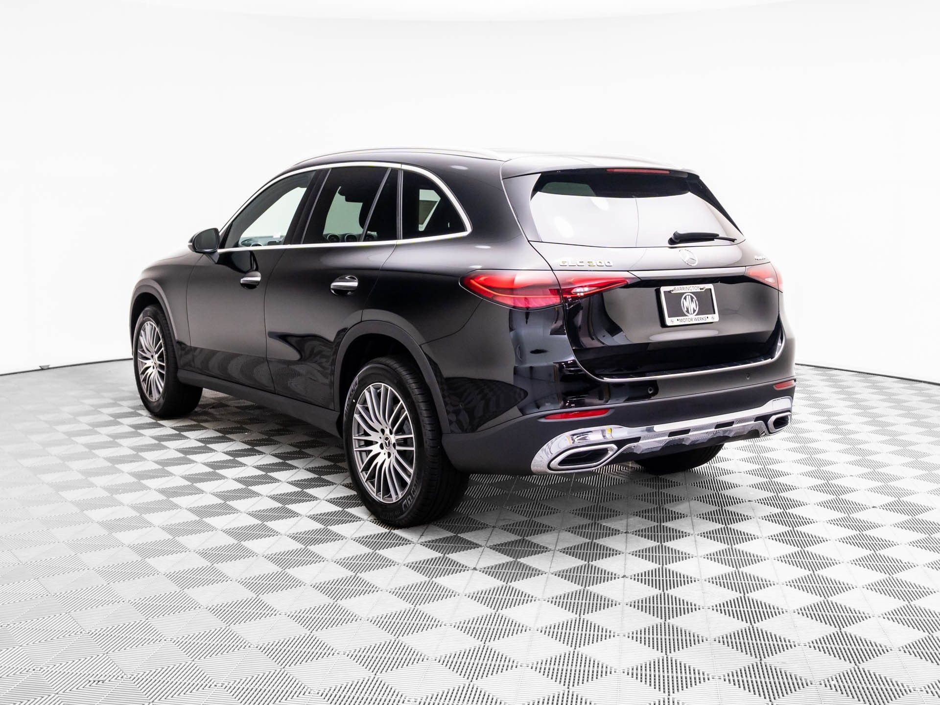 New 2026 Mercedes-Benz GLC 300 4MATIC image 3