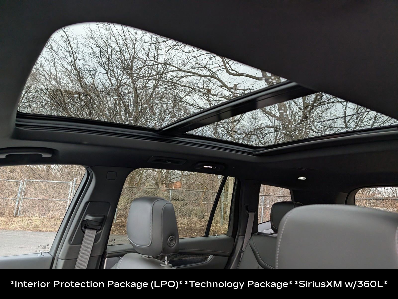 Used 2024 Cadillac XT6 Sport w/ Technology Package AWD/4WD image 5