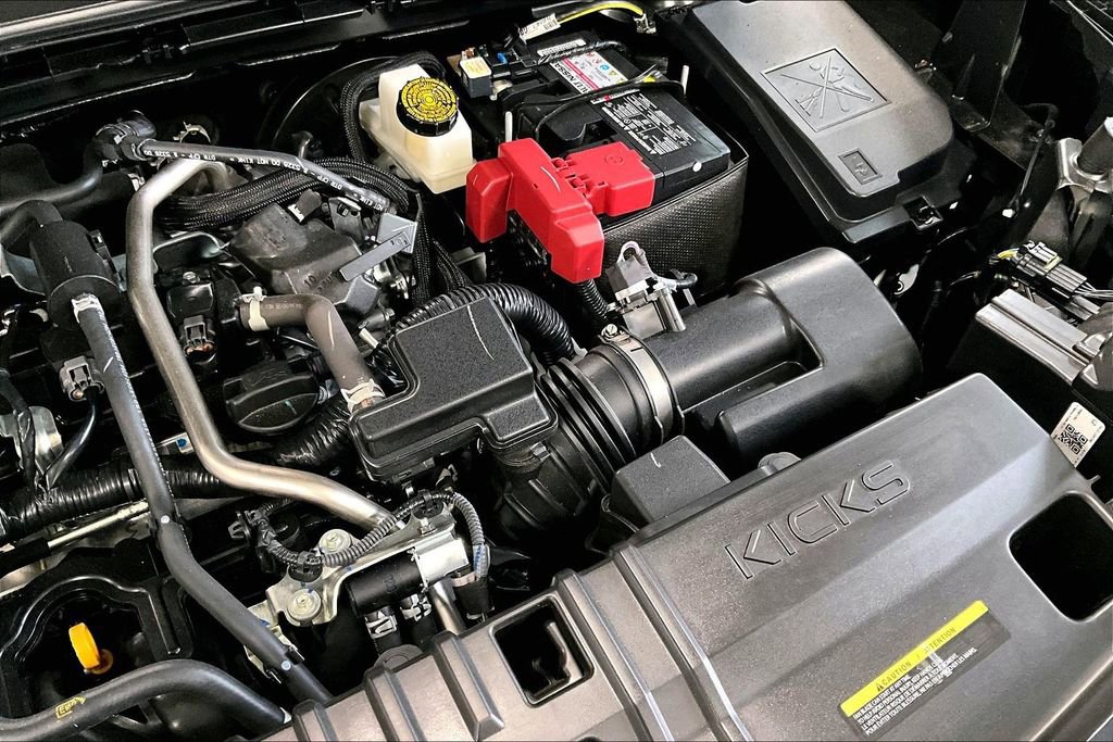 Certified 2025 Nissan Kicks SV image 32