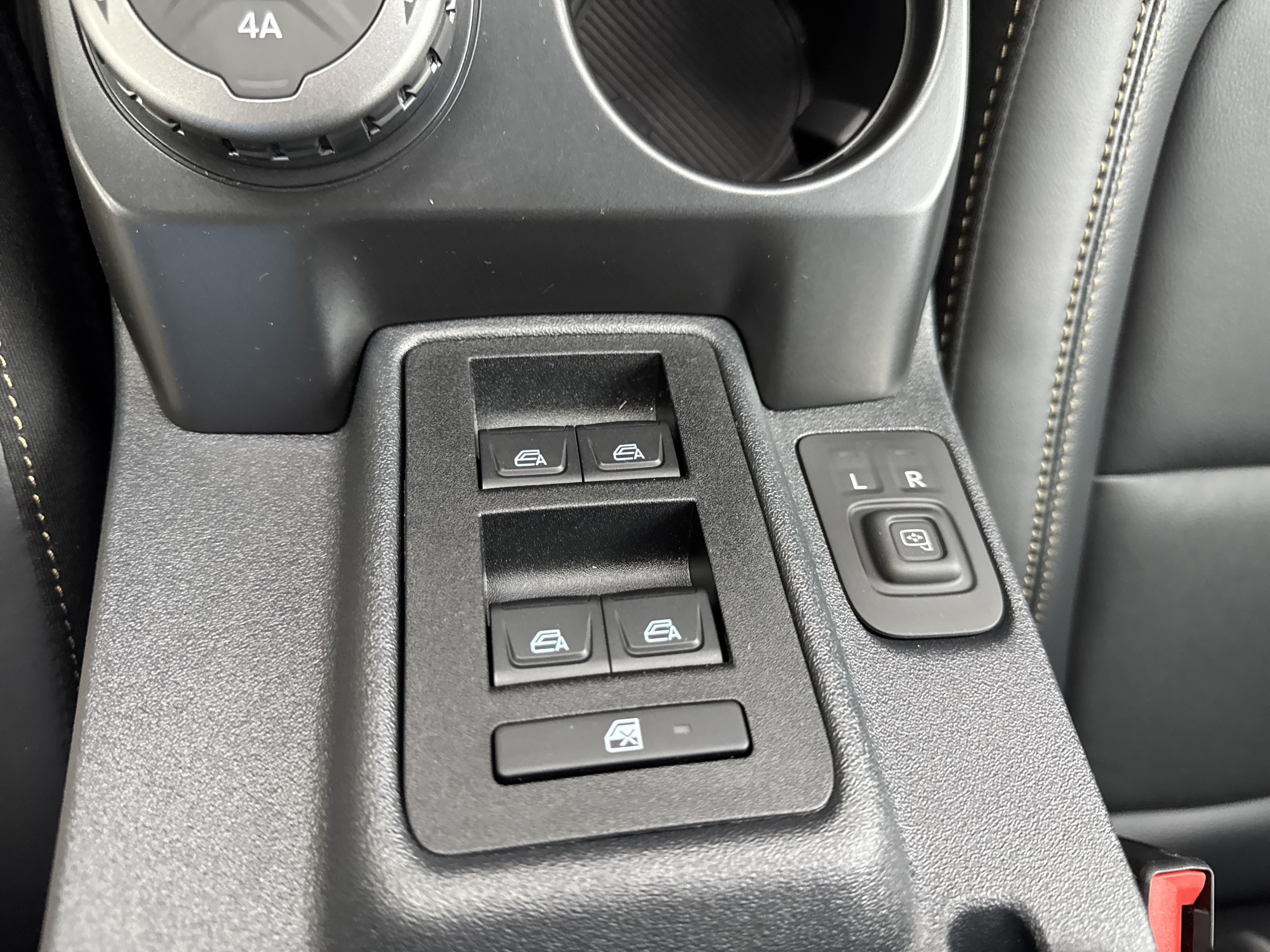 New 2026 Ford Bronco Badlands AWD/4WD image 27