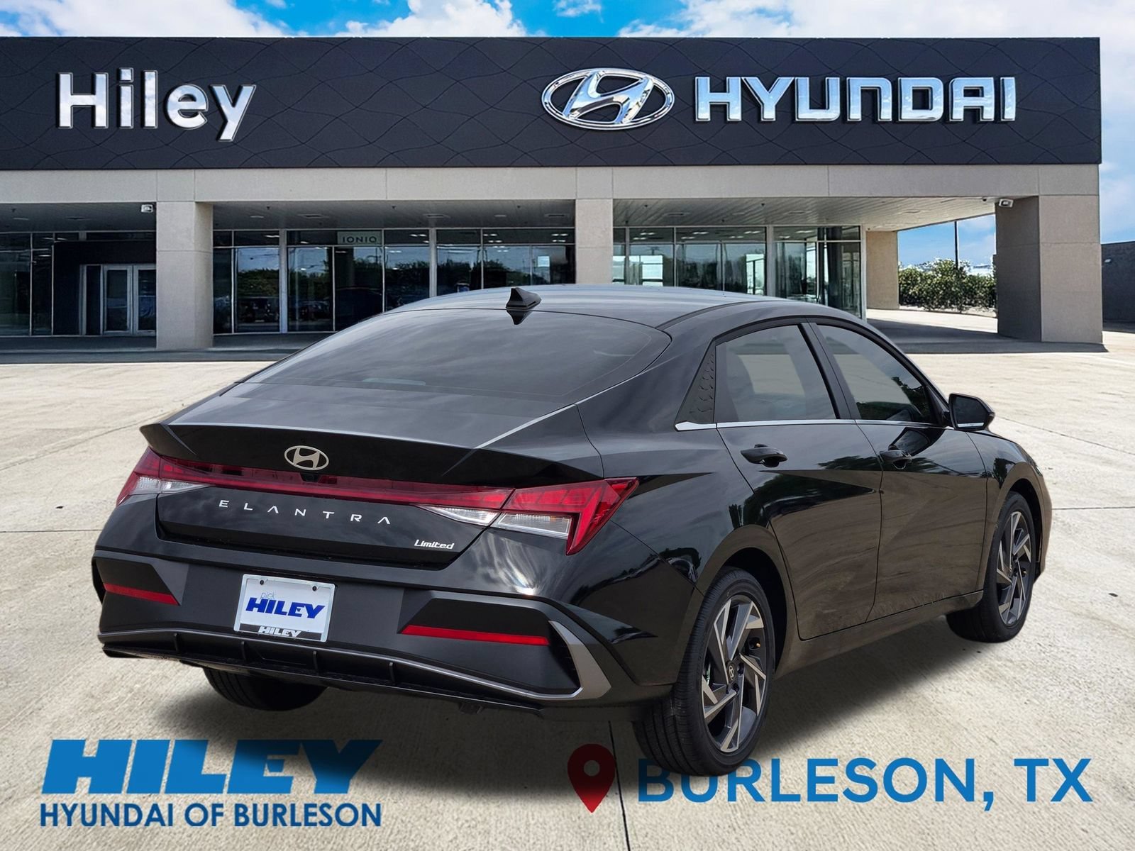 New 2026 Hyundai Elantra Limited FWD image 4