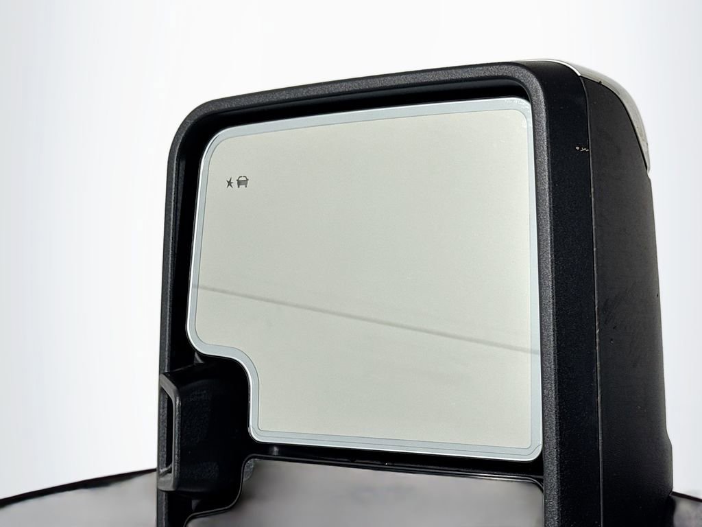 Used 2025 GMC Sierra 3500 Denali image 21