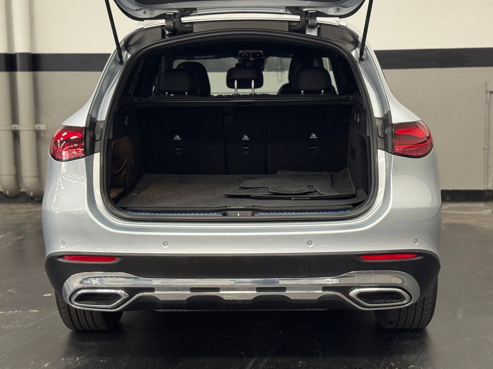 Certified 2024 Mercedes-Benz GLC 300 image 16