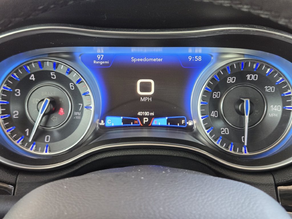 Used 2023 Chrysler 300 Touring L RWD image 19