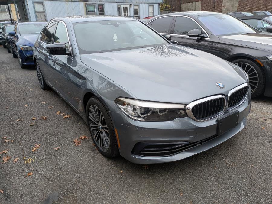 Used 2019 BMW 530i xDrive w/ Convenience Package AWD/4WD image 3