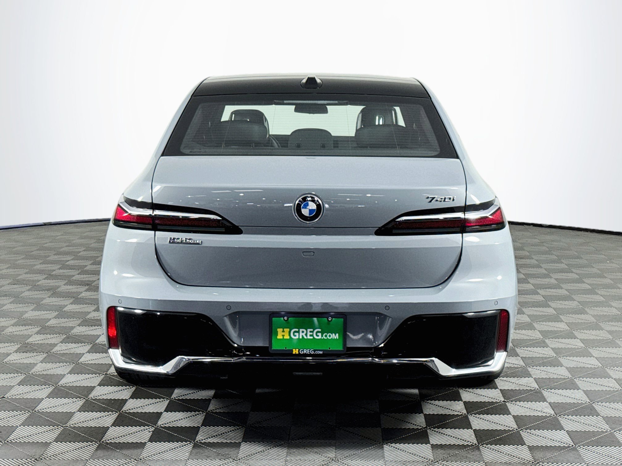 Used 2026 BMW 740i RWD image 7