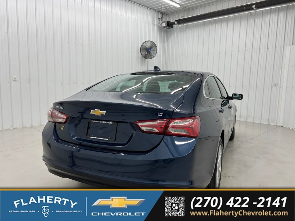 Used 2021 Chevrolet Malibu LT FWD image 3