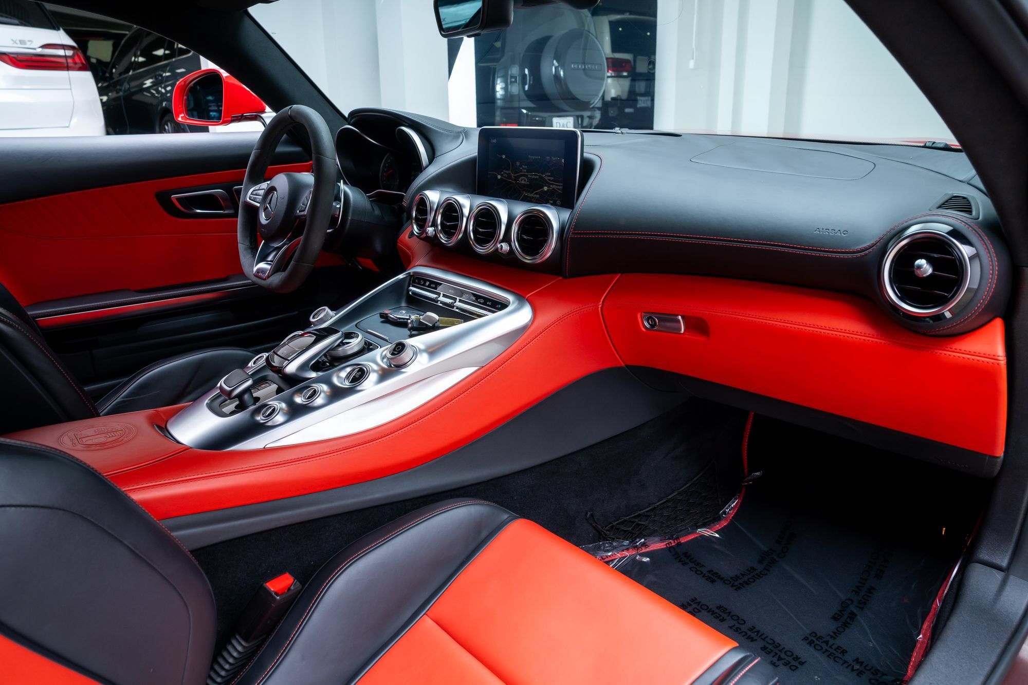 Used 2017 Mercedes-Benz AMG GT S w/ Exclusive Interior Package image 30