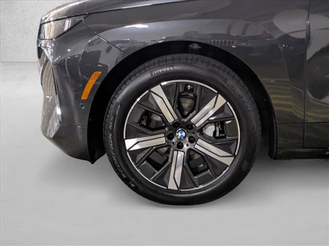 Used 2026 BMW iX xDrive60 image 10