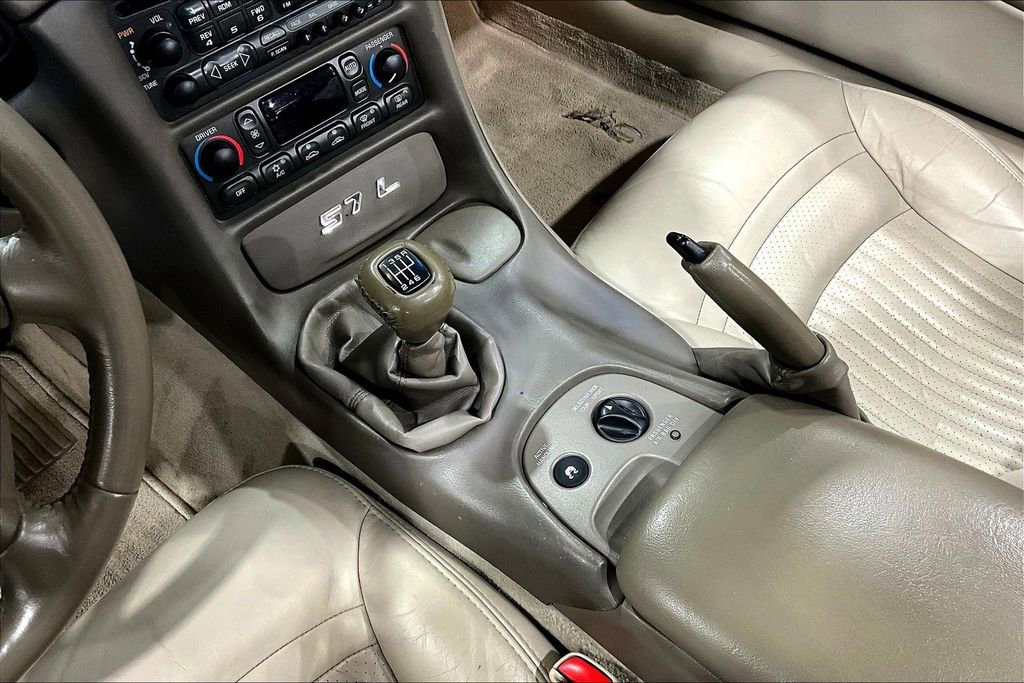 Used 2003 Chevrolet Corvette Convertible w/ Preferred Equipment Group1 RWD image 15