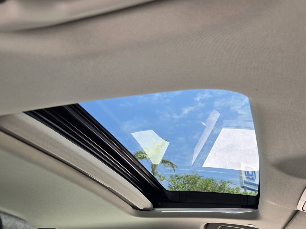 Used 2024 Honda Accord EX image 18