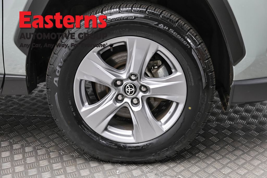 Used 2022 Toyota RAV4 XLE image 31