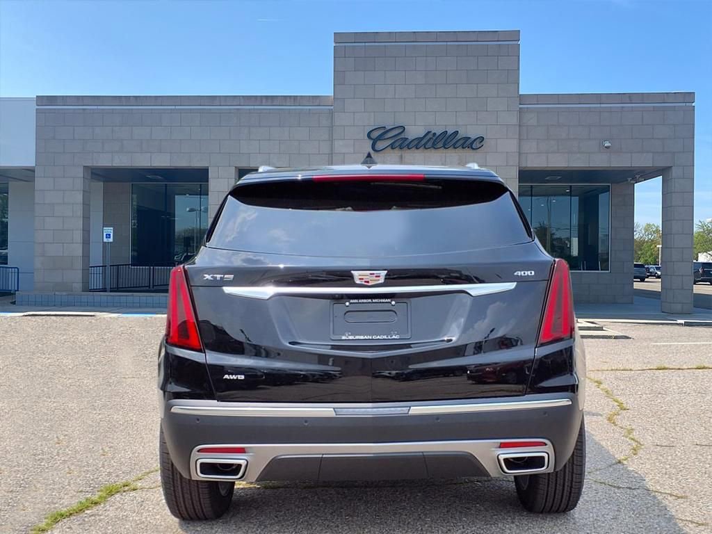 New 2025 Cadillac XT5 Premium Luxury w/ LPO, Floor Liner Package image 5