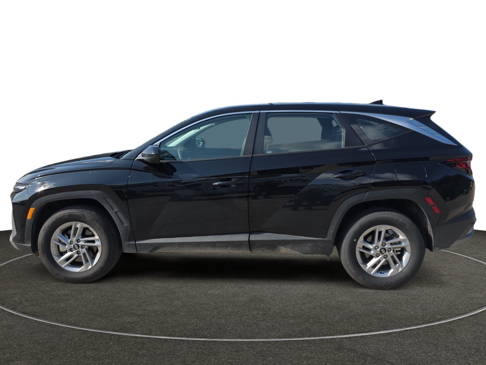 Certified 2026 Hyundai Tucson SE AWD/4WD image 2