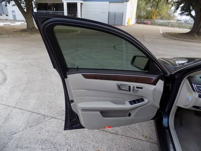 Used 2014 Mercedes-Benz E 350 Sedan image 24