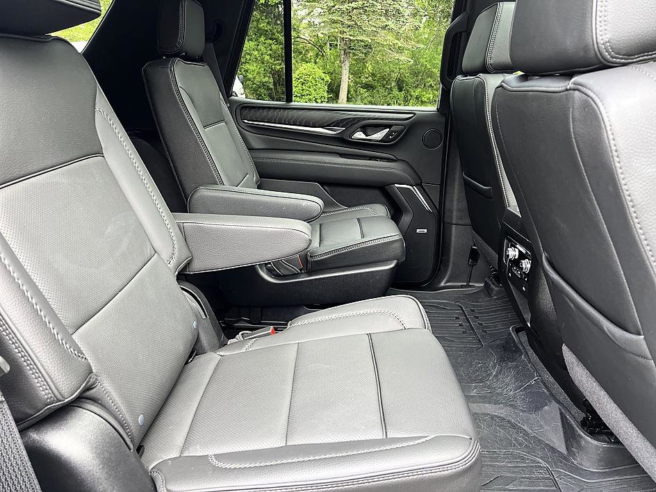 Used 2024 GMC Yukon Denali AWD/4WD image 23