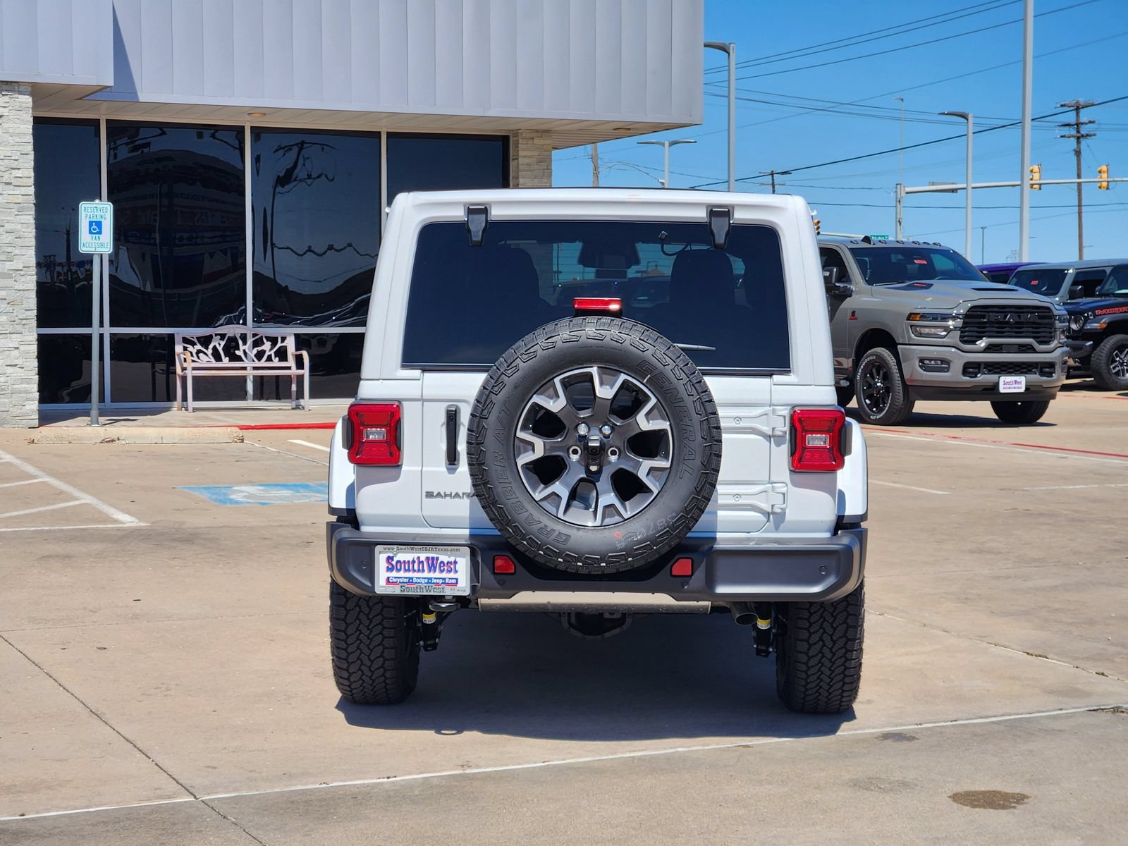 New 2026 Jeep Wrangler Unlimited Sahara AWD/4WD image 8