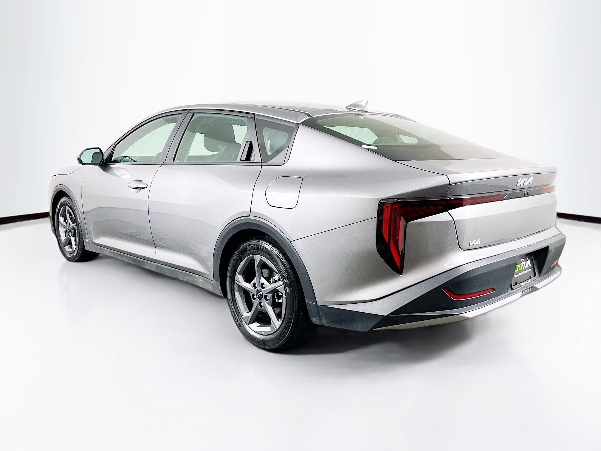 Used 2025 Kia K4 LXS image 5