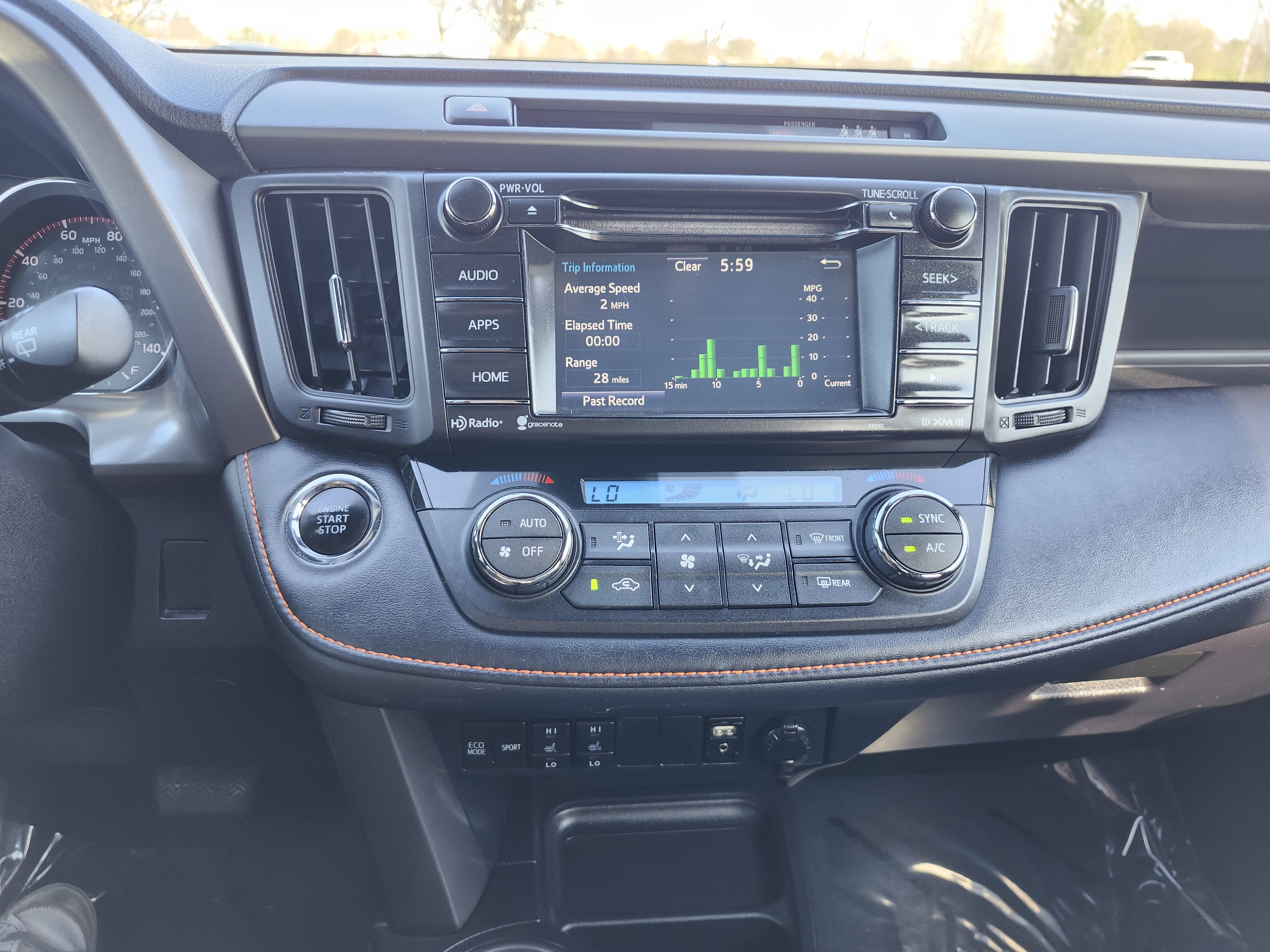 Used 2017 Toyota RAV4 SE image 32