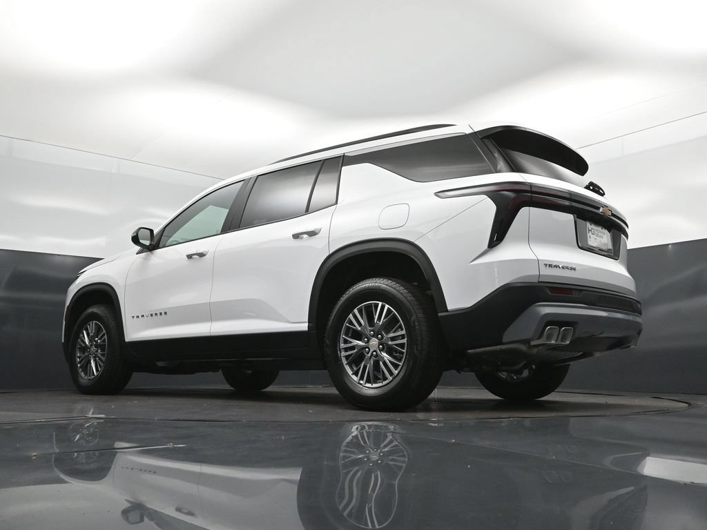New 2026 Chevrolet Traverse LT FWD image 40