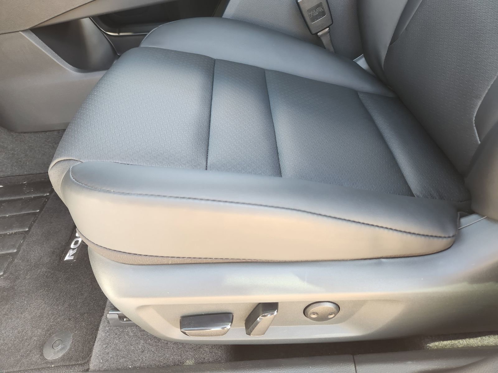 New 2026 Nissan Rogue SV w/ SV Premium Package image 20