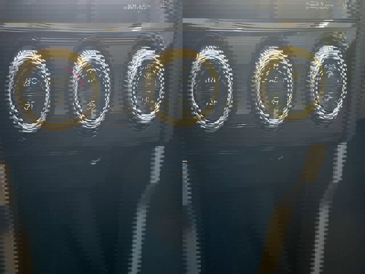 Used 2018 Subaru Forester 2.5i Limited image 19