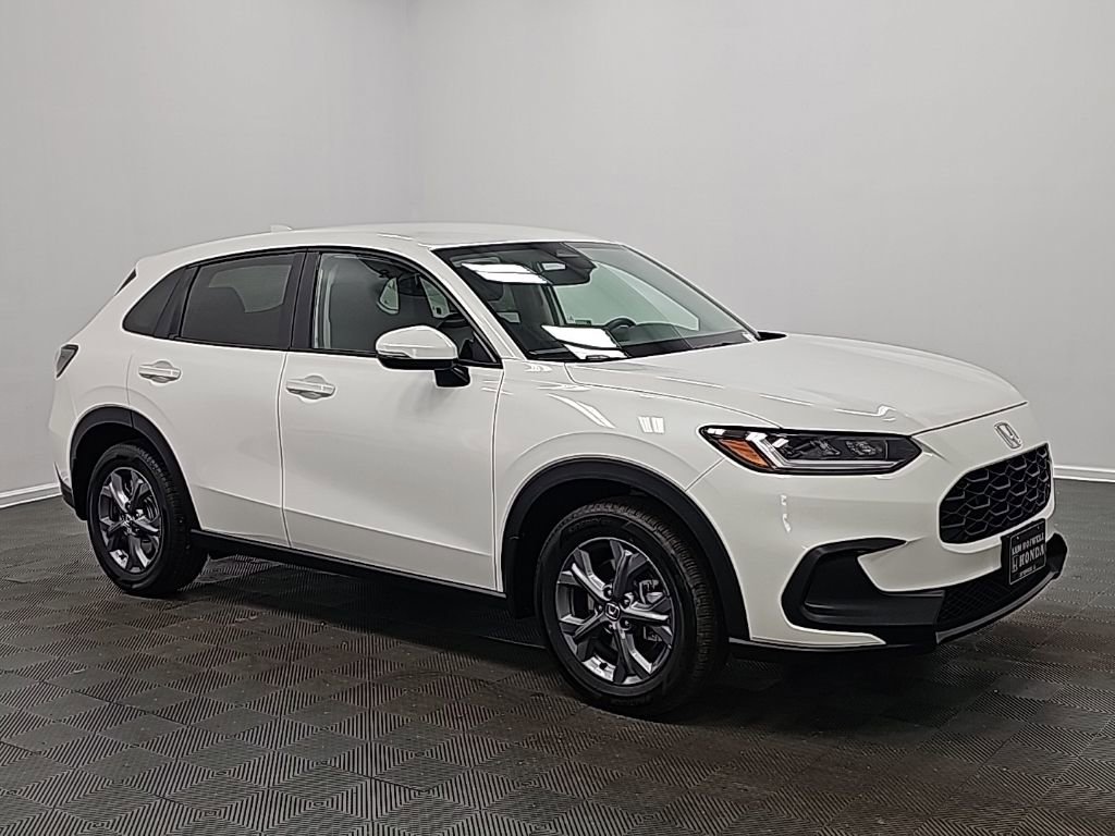 New 2026 Honda HR-V LX image 2