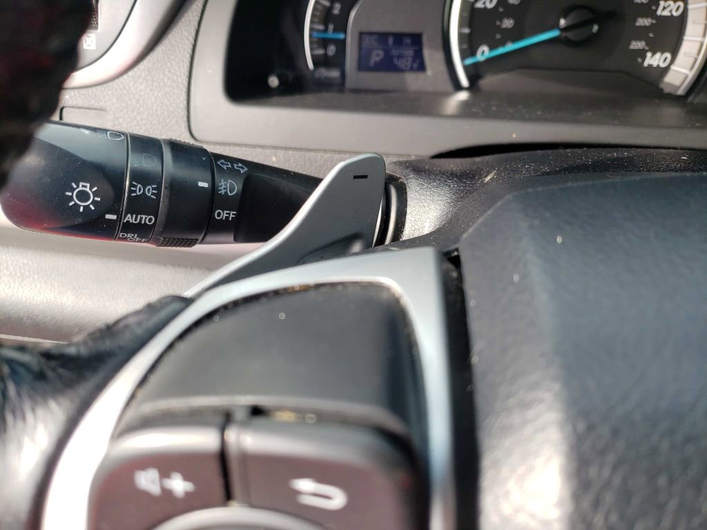 Used 2013 Toyota Camry SE image 22