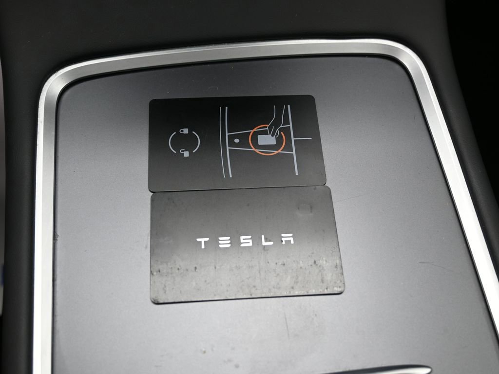 Used 2023 Tesla Model 3 Standard Range image 52