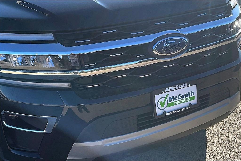 Used 2024 Ford Expedition Limited image 28