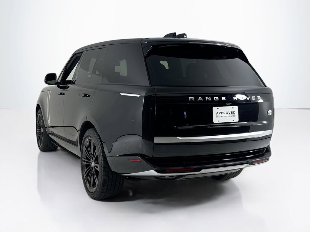 Used 2023 Land Rover Range Rover Autobiography image 3