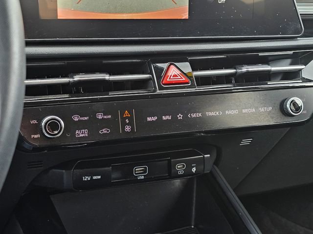 Certified 2023 Kia Niro EX FWD image 31