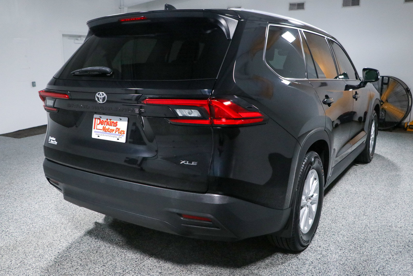 Used 2024 Toyota Grand Highlander FWD image 7