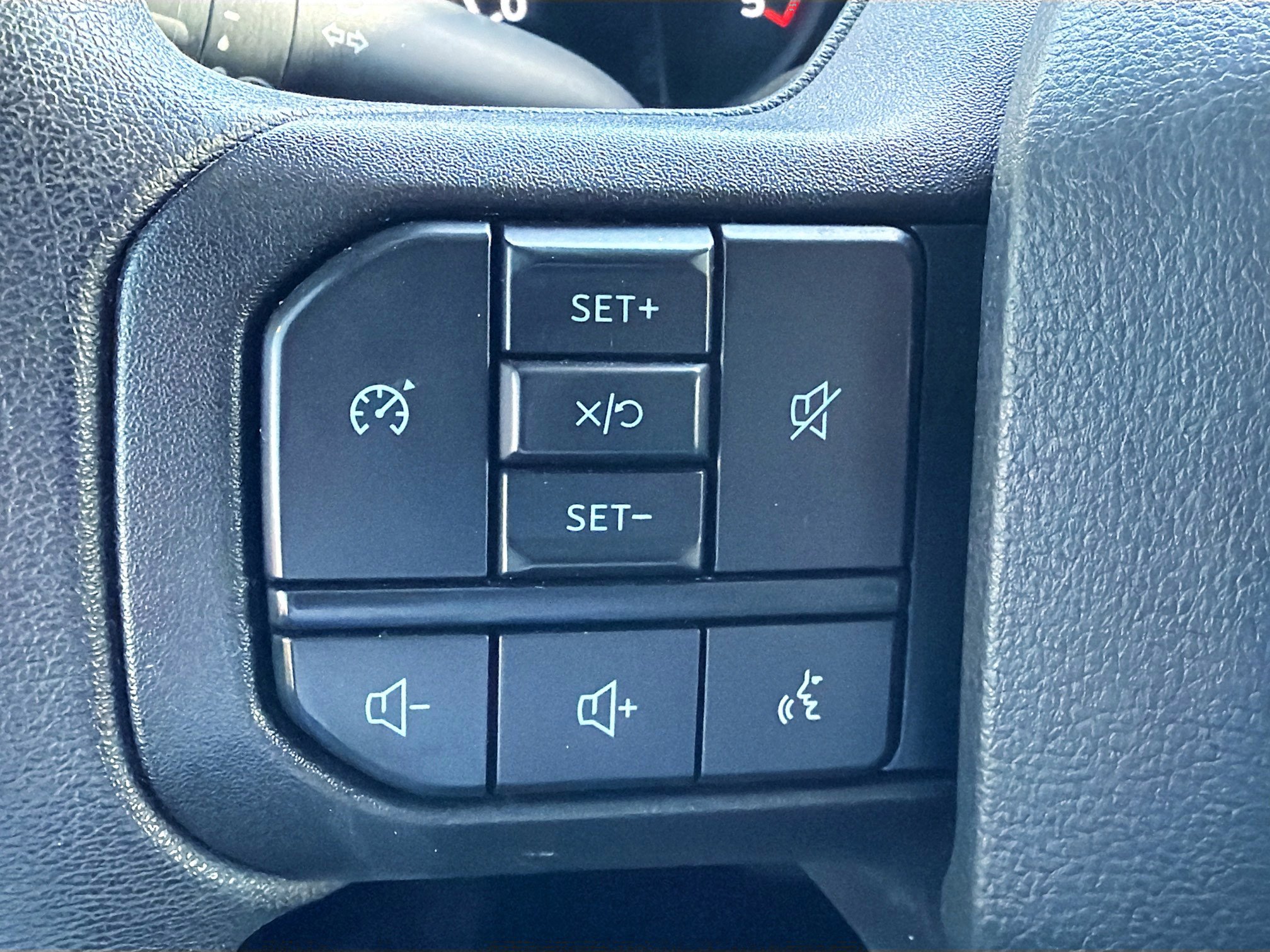 Used 2025 Ford F250 XLT image 34