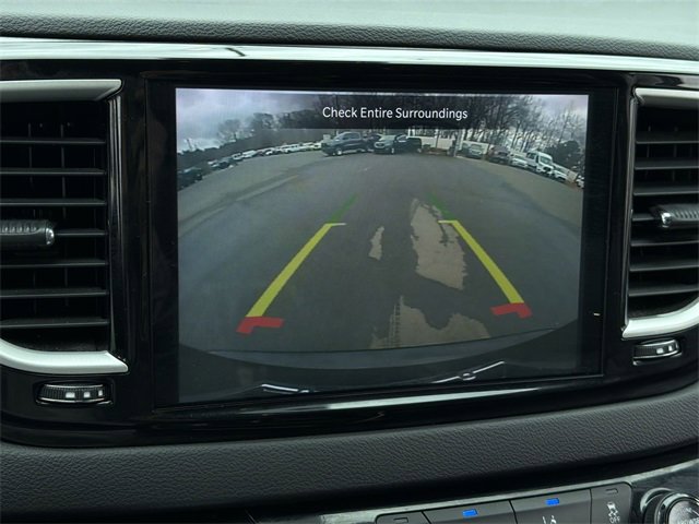 Used 2024 Chrysler Pacifica Touring-L image 26